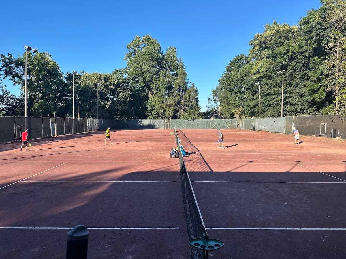 Logan Tennis Club