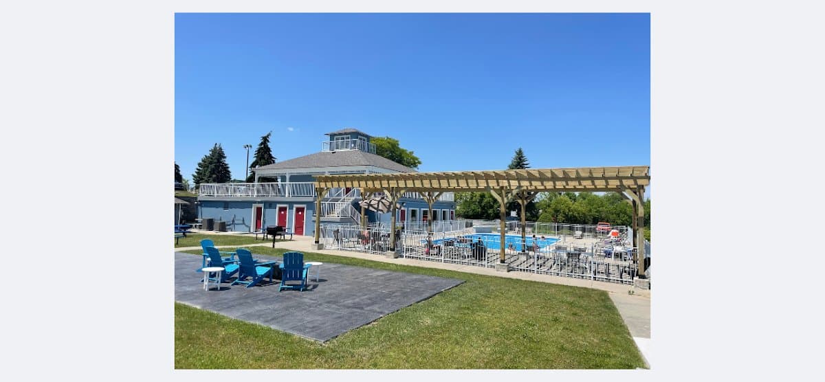 Bridge Harbour Marina (Tennis Court)