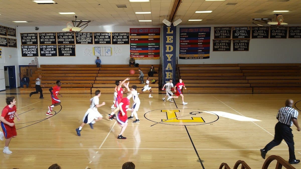 Ledyard High School Tennis Courts (Tennis Court)