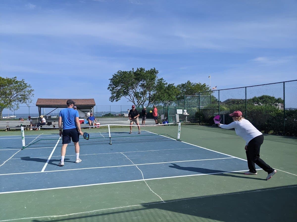 Mason's Island Yacht Club (Tennis Court)