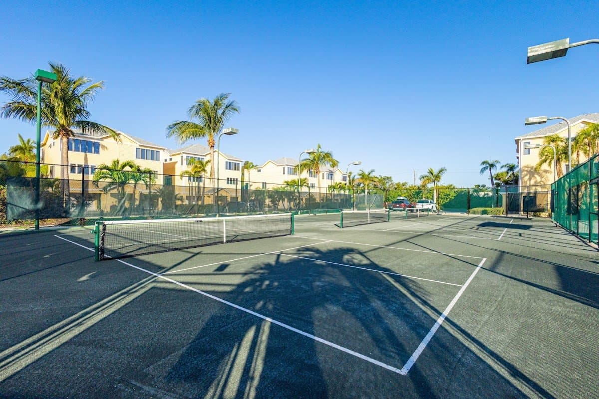 Cedars Tennis Resort & Club (Tennis Court)